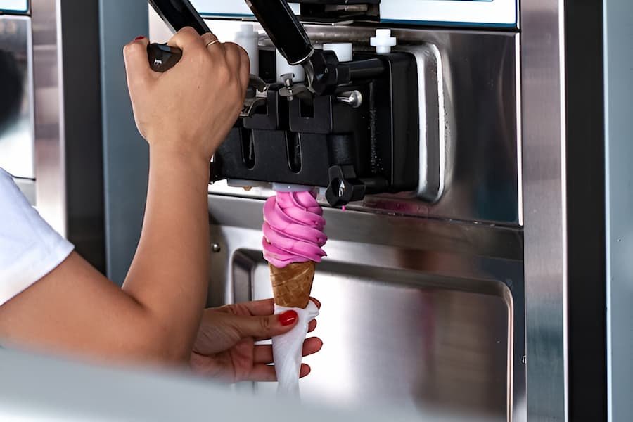 List of Best Commercial Soft Serve Ice Cream Machines